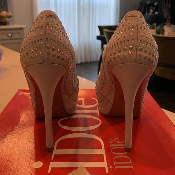 Idore Platform Suede Heels - Picture 4 of 6